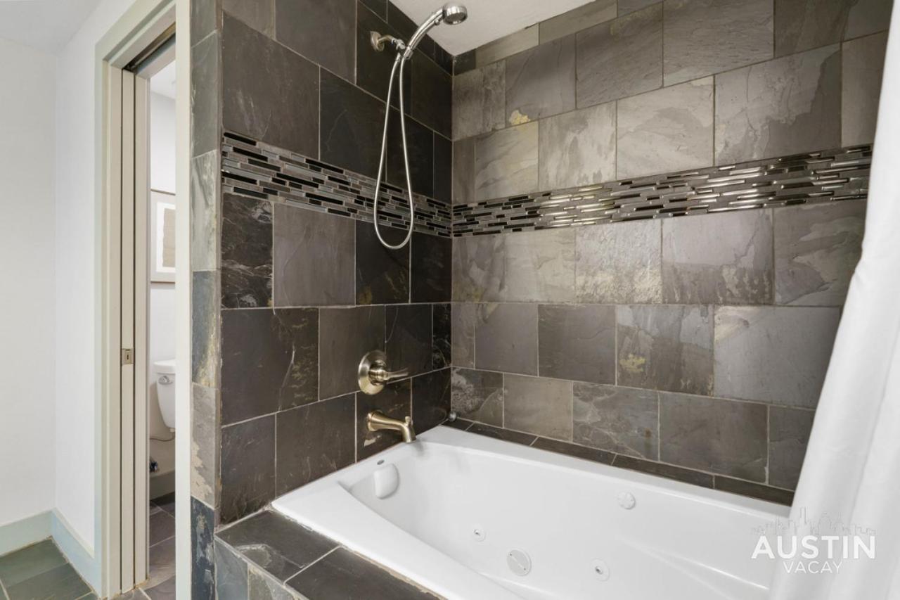 Hot Tub Hideaway An Incredible Hangout Plus Amenities Остін Екстер'єр фото